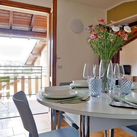 Apartamento Mansarda Lilli *
